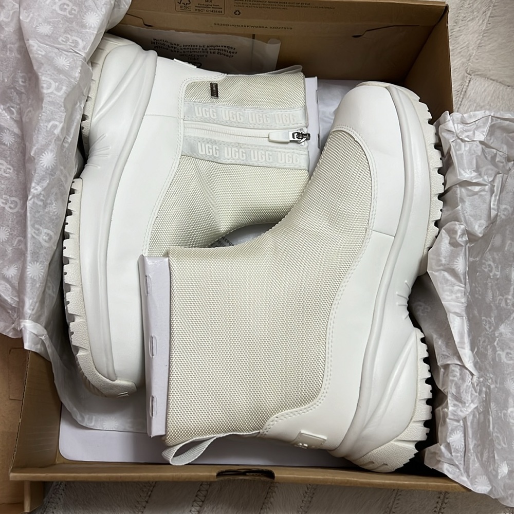 Ugg woman’s booties - Picture 10 of 10